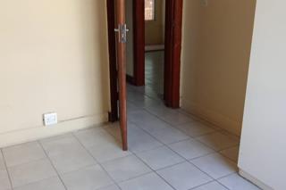 To Let 2 Bedroom Property for Rent in Essenwood KwaZulu-Natal