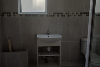To Let 2 Bedroom Property for Rent in Essenwood KwaZulu-Natal