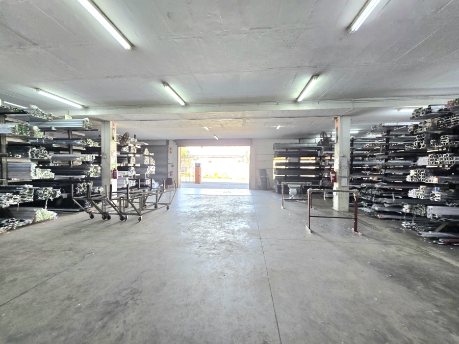 To Let Commercial Property for Rent in Briardene KwaZulu-Natal