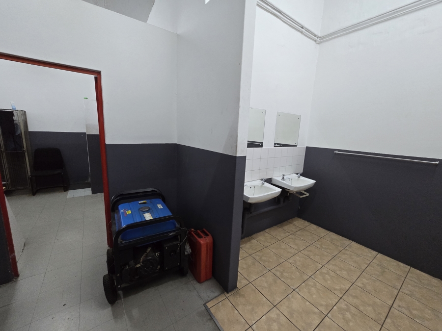 To Let Commercial Property for Rent in Briardene KwaZulu-Natal
