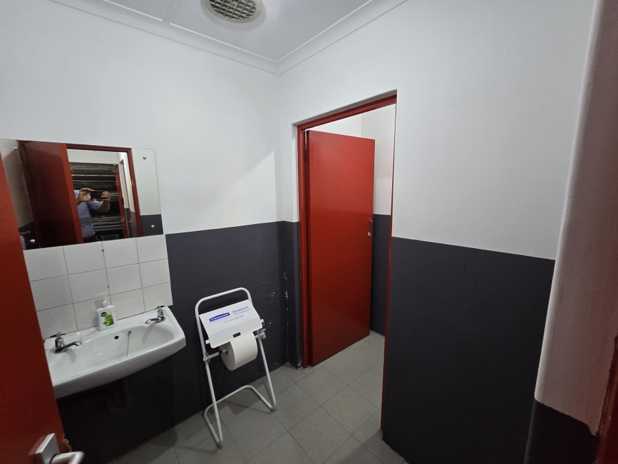 To Let Commercial Property for Rent in Briardene KwaZulu-Natal