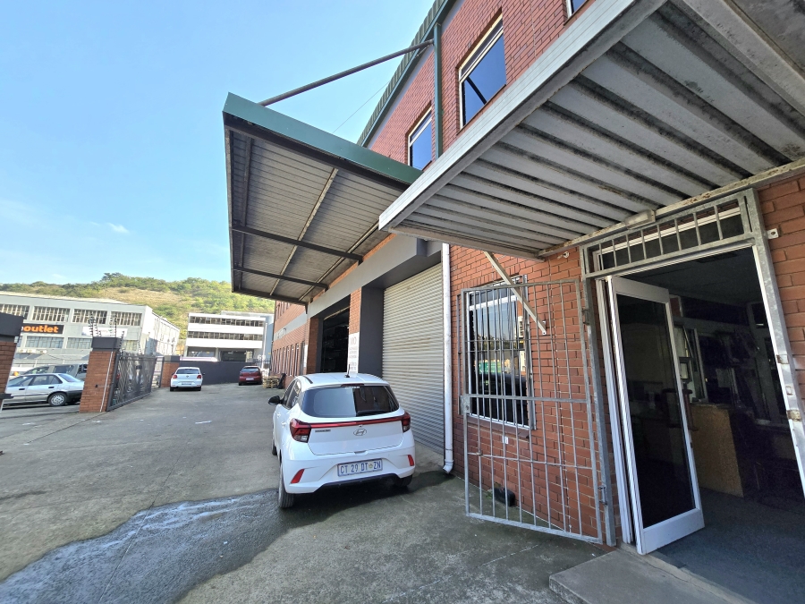 To Let Commercial Property for Rent in Briardene KwaZulu-Natal