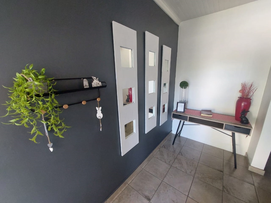 3 Bedroom Property for Sale in Pioneer Park KwaZulu-Natal