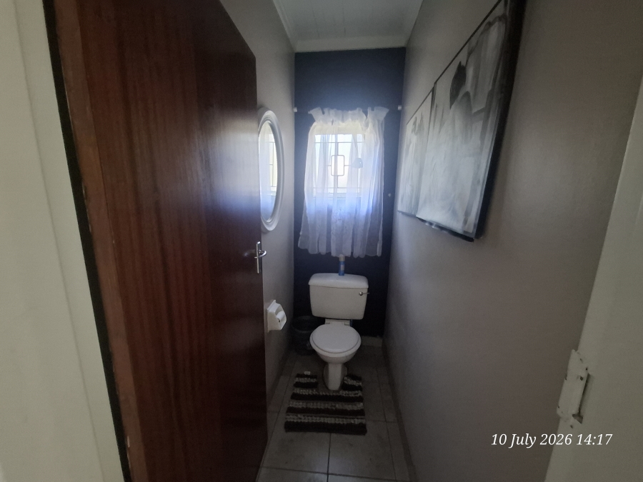 3 Bedroom Property for Sale in Pioneer Park KwaZulu-Natal
