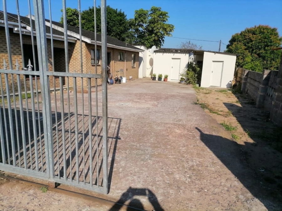 3 Bedroom Property for Sale in Umlazi Z KwaZulu-Natal