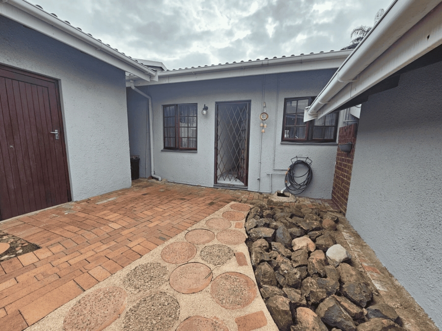 2 Bedroom Property for Sale in Sarnia KwaZulu-Natal