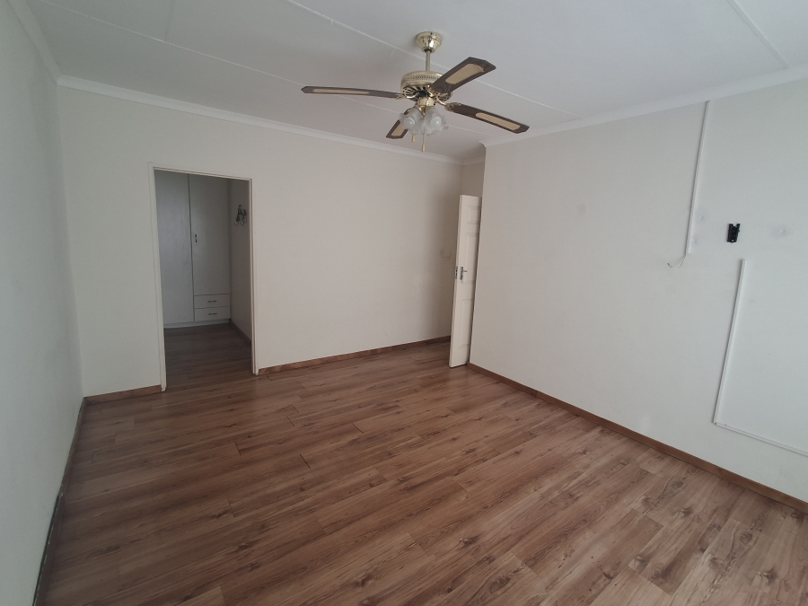 3 Bedroom Property for Sale in Signal Hill KwaZulu-Natal