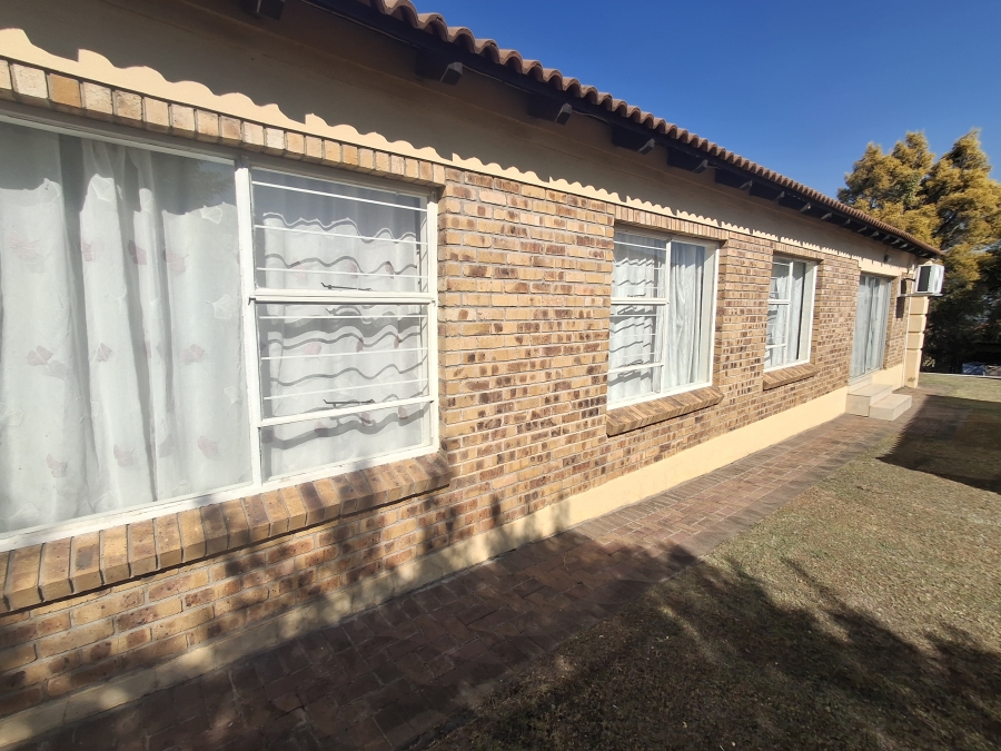 3 Bedroom Property for Sale in Signal Hill KwaZulu-Natal