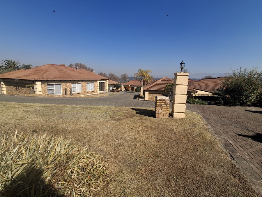 3 Bedroom Property for Sale in Signal Hill KwaZulu-Natal