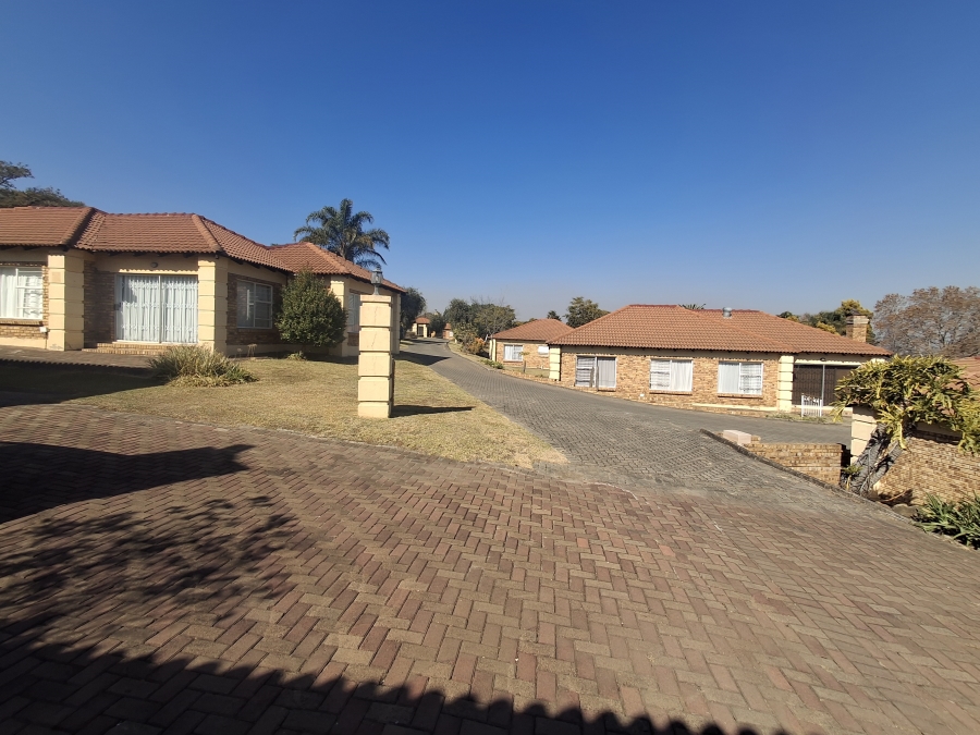 3 Bedroom Property for Sale in Signal Hill KwaZulu-Natal