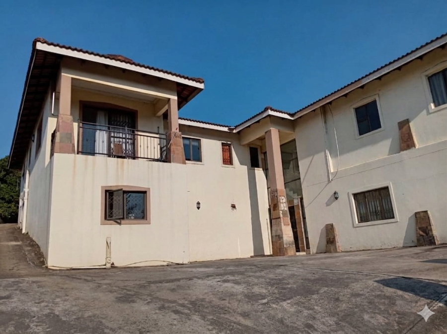 6 Bedroom Property for Sale in Everest Heights KwaZulu-Natal