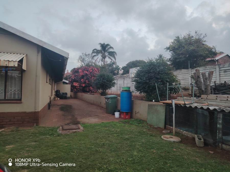3 Bedroom Property for Sale in Montclair KwaZulu-Natal