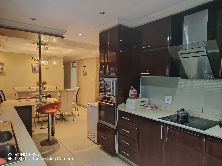 3 Bedroom Property for Sale in Montclair KwaZulu-Natal