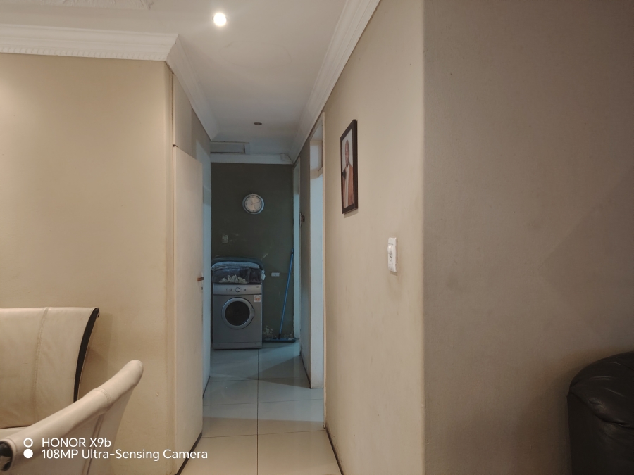 3 Bedroom Property for Sale in Montclair KwaZulu-Natal