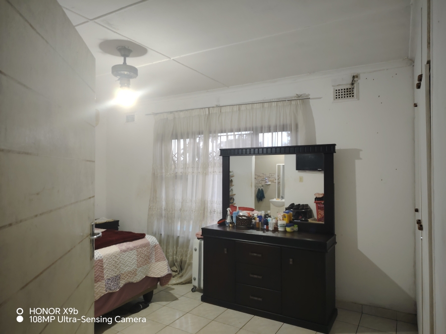 3 Bedroom Property for Sale in Montclair KwaZulu-Natal
