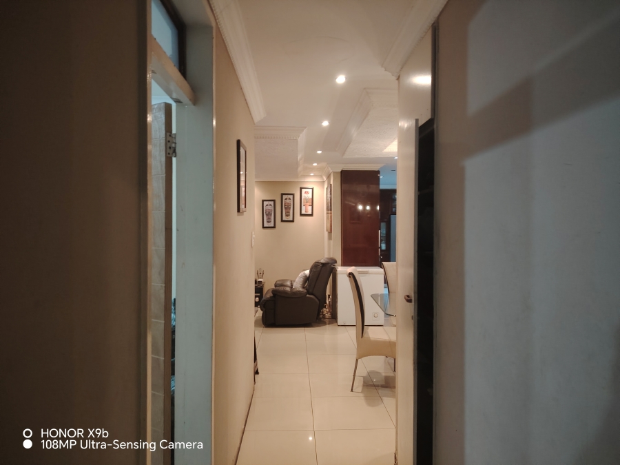 3 Bedroom Property for Sale in Montclair KwaZulu-Natal