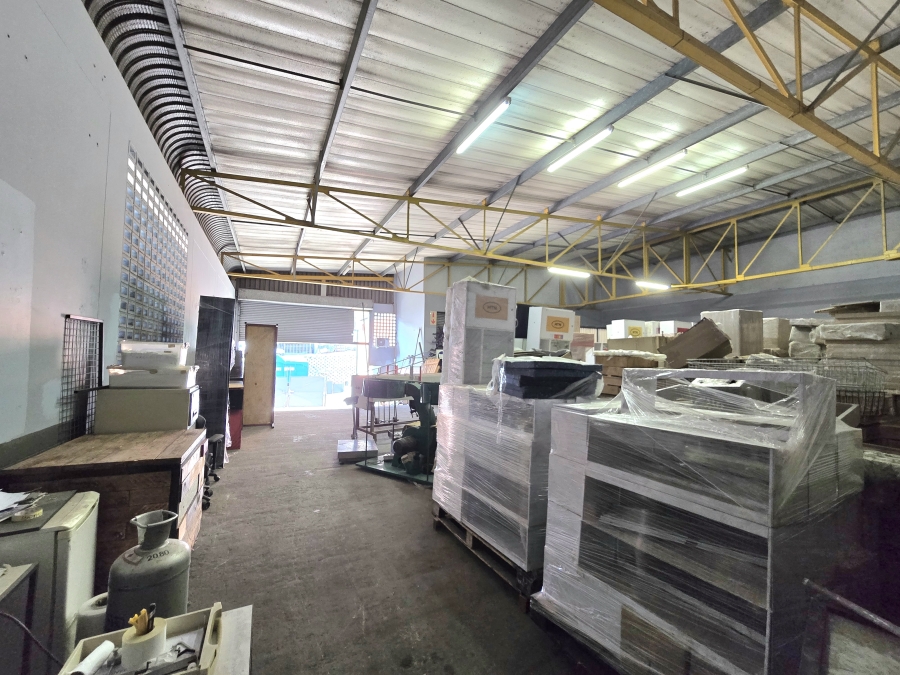 To Let Commercial Property for Rent in Briardene KwaZulu-Natal