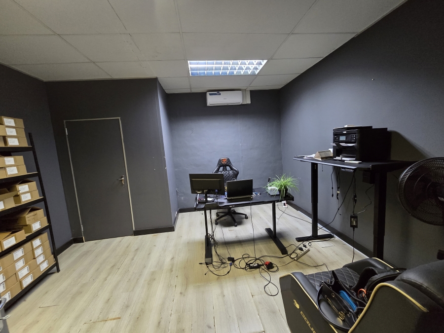 To Let Commercial Property for Rent in Briardene KwaZulu-Natal