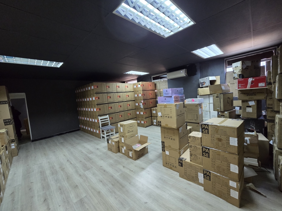 To Let Commercial Property for Rent in Briardene KwaZulu-Natal