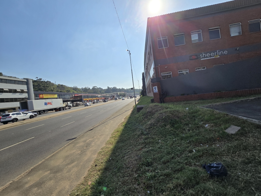 To Let Commercial Property for Rent in Briardene KwaZulu-Natal