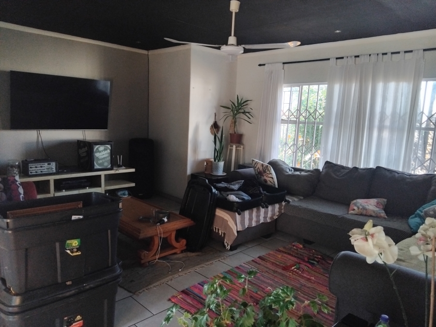 4 Bedroom Property for Sale in Barry Hertzog Park KwaZulu-Natal