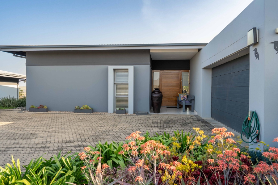 3 Bedroom Property for Sale in Renishaw Hills KwaZulu-Natal