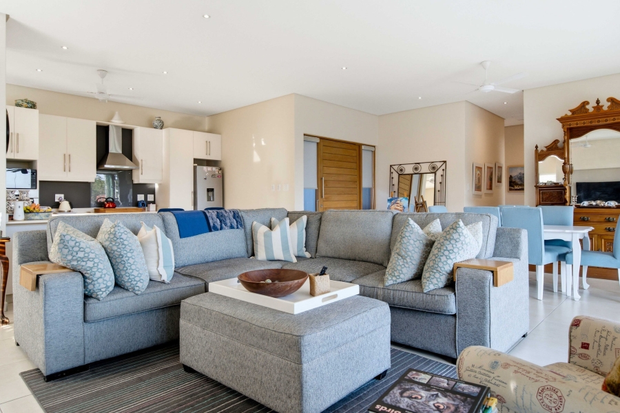 3 Bedroom Property for Sale in Renishaw Hills KwaZulu-Natal