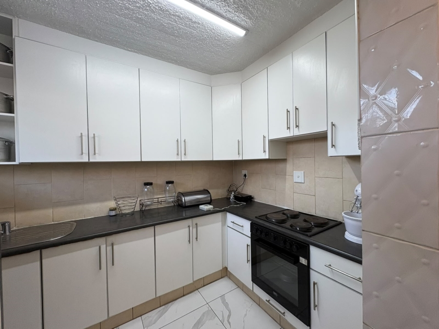 2 Bedroom Property for Sale in Amanzimtoti KwaZulu-Natal