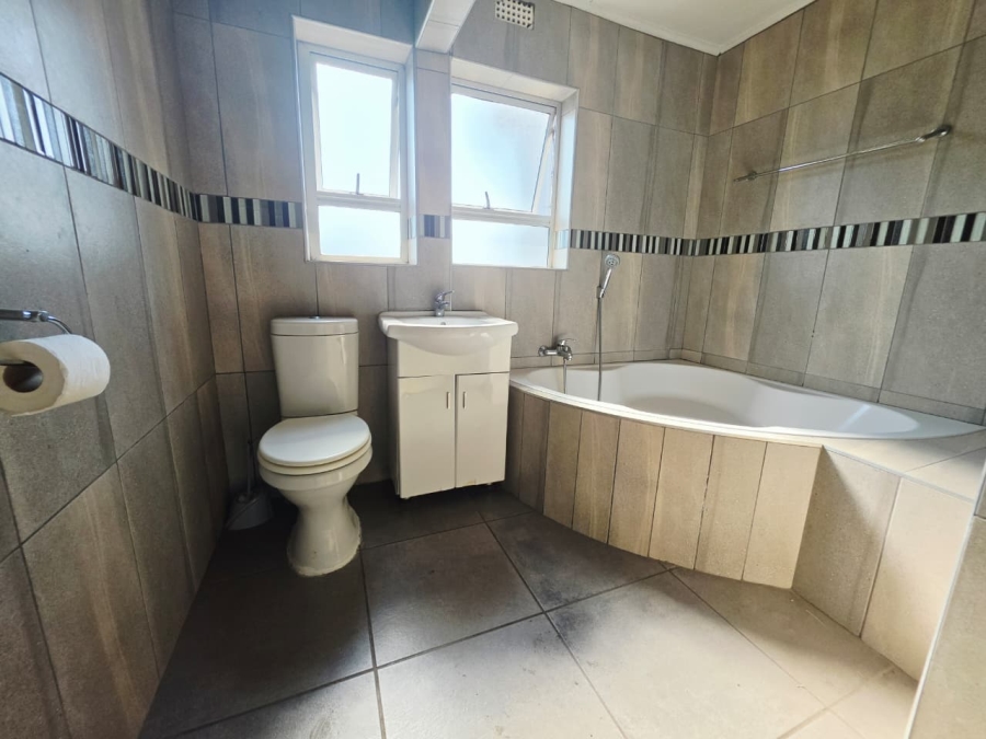 3 Bedroom Property for Sale in Meer En See KwaZulu-Natal
