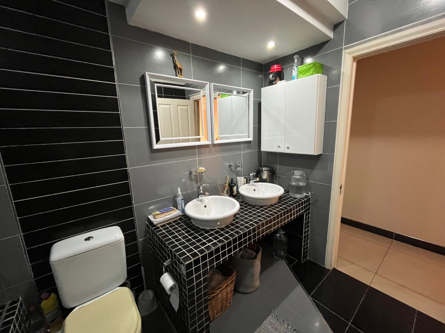 3 Bedroom Property for Sale in Escombe KwaZulu-Natal