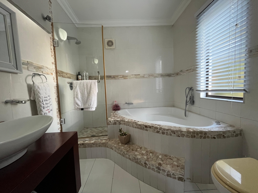 3 Bedroom Property for Sale in Escombe KwaZulu-Natal