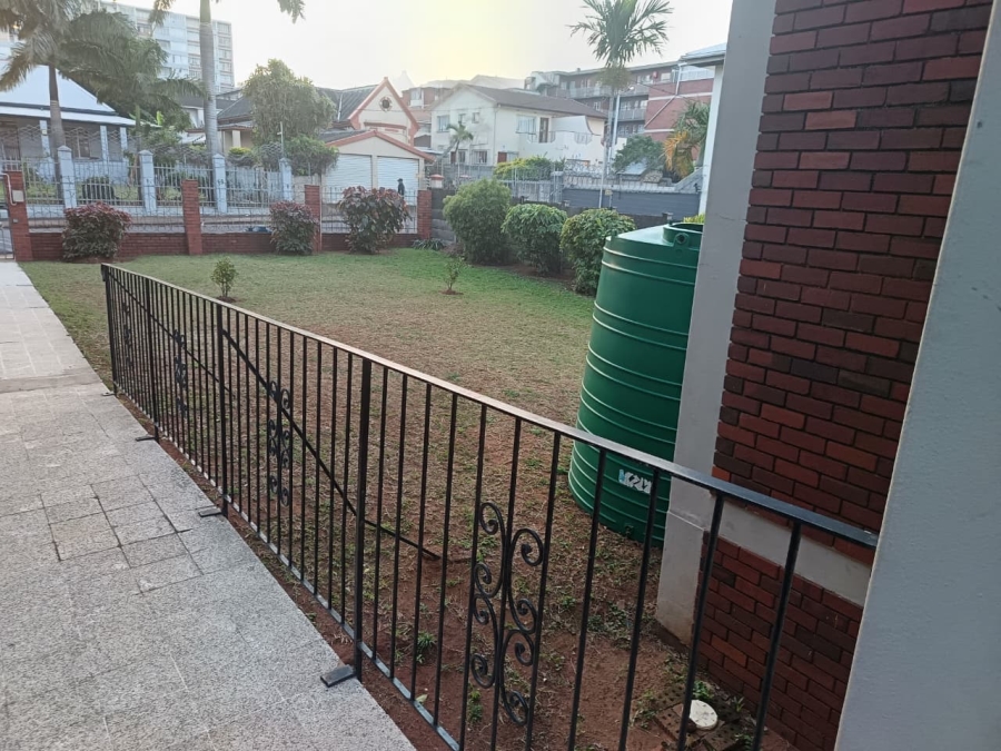 2 Bedroom Property for Sale in Essenwood KwaZulu-Natal