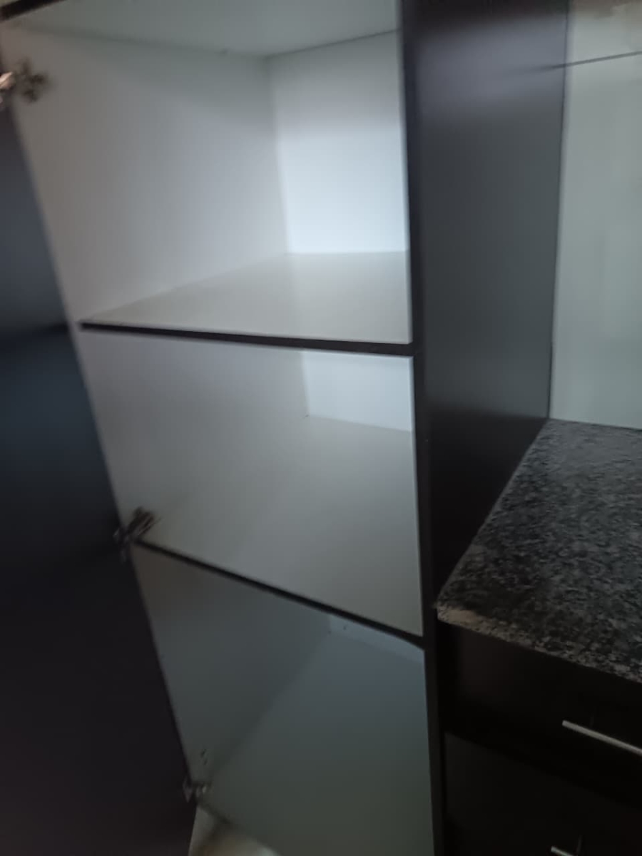 2 Bedroom Property for Sale in Essenwood KwaZulu-Natal