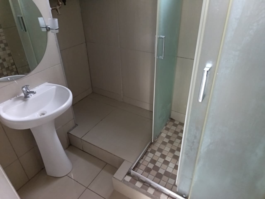 2 Bedroom Property for Sale in Essenwood KwaZulu-Natal