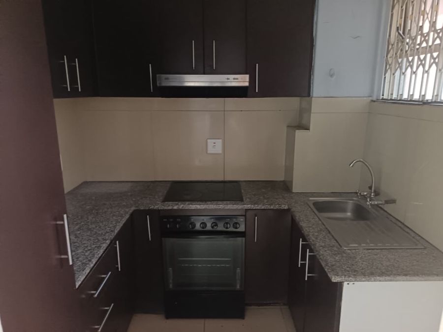 2 Bedroom Property for Sale in Essenwood KwaZulu-Natal