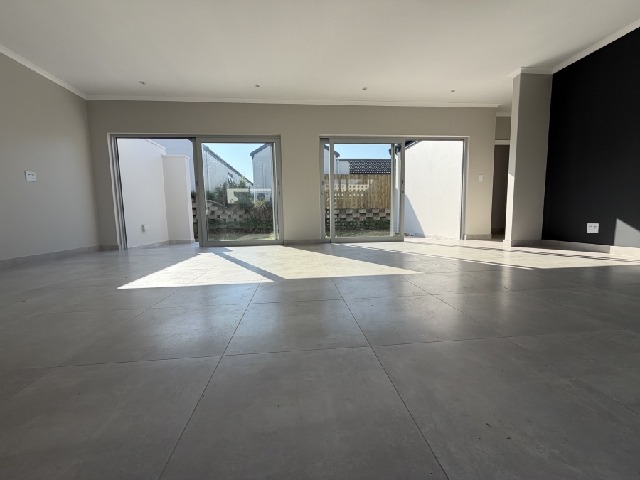 3 Bedroom Property for Sale in Lalela Estate KwaZulu-Natal