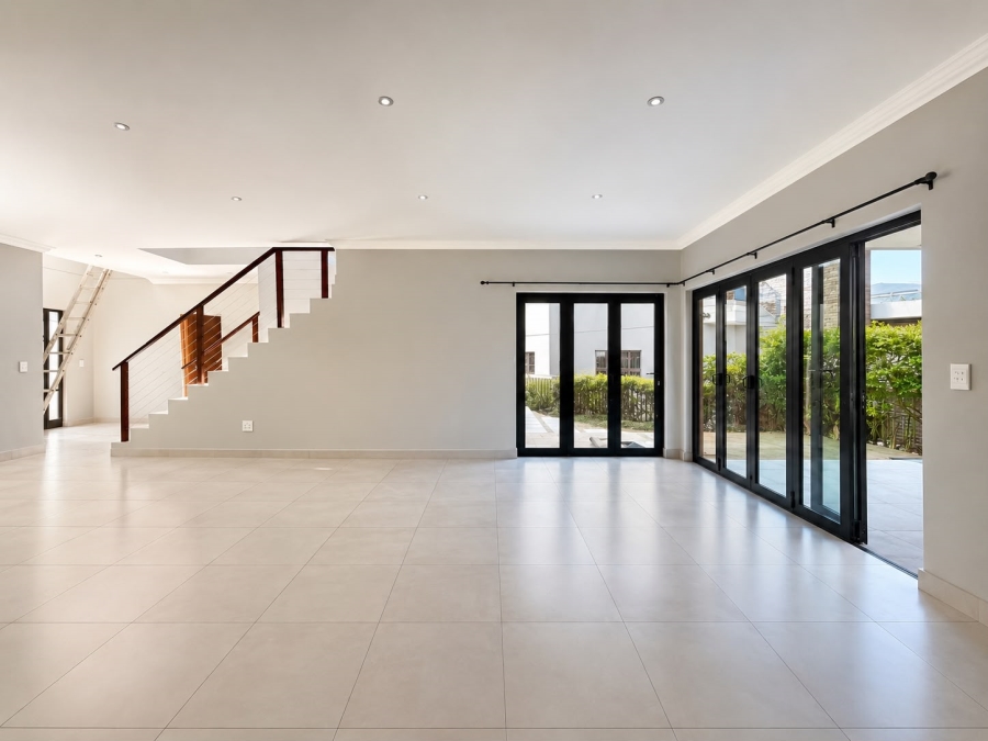 To Let 3 Bedroom Property for Rent in Salt Rock KwaZulu-Natal