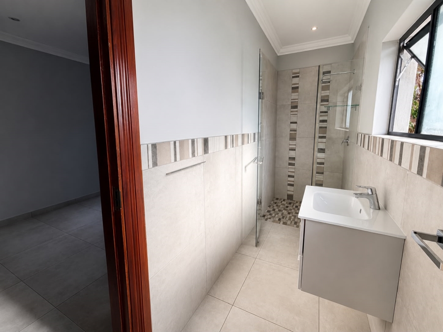 To Let 3 Bedroom Property for Rent in Salt Rock KwaZulu-Natal