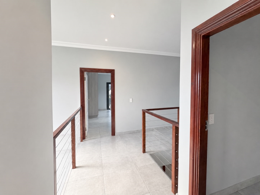 To Let 3 Bedroom Property for Rent in Salt Rock KwaZulu-Natal