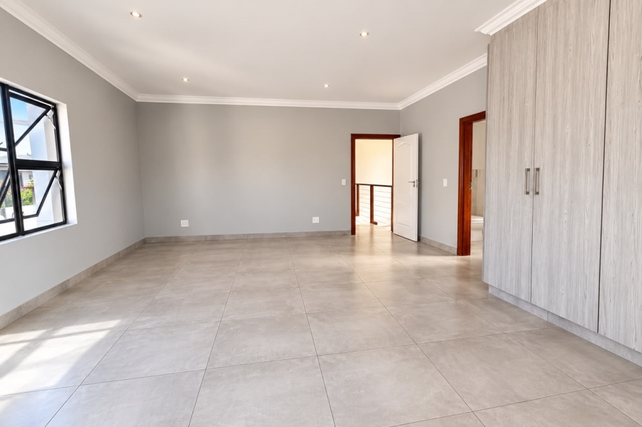 To Let 3 Bedroom Property for Rent in Salt Rock KwaZulu-Natal