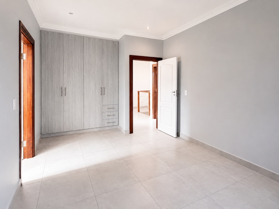 To Let 3 Bedroom Property for Rent in Salt Rock KwaZulu-Natal