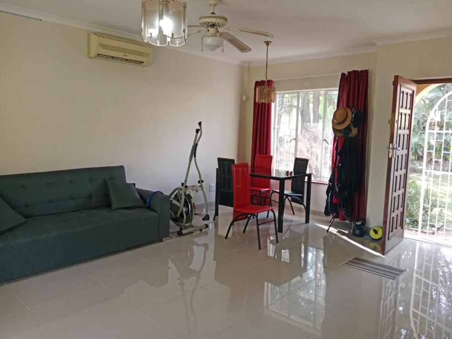 2 Bedroom Property for Sale in Hayfields KwaZulu-Natal