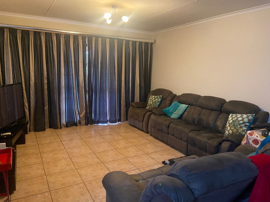3 Bedroom Property for Sale in Lincoln Meade KwaZulu-Natal