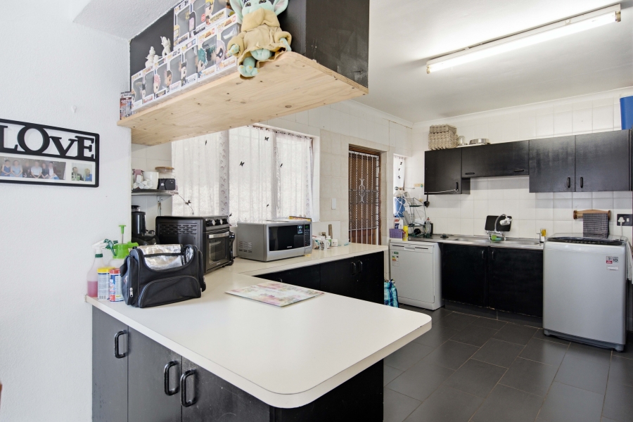 3 Bedroom Property for Sale in Amanzimtoti KwaZulu-Natal
