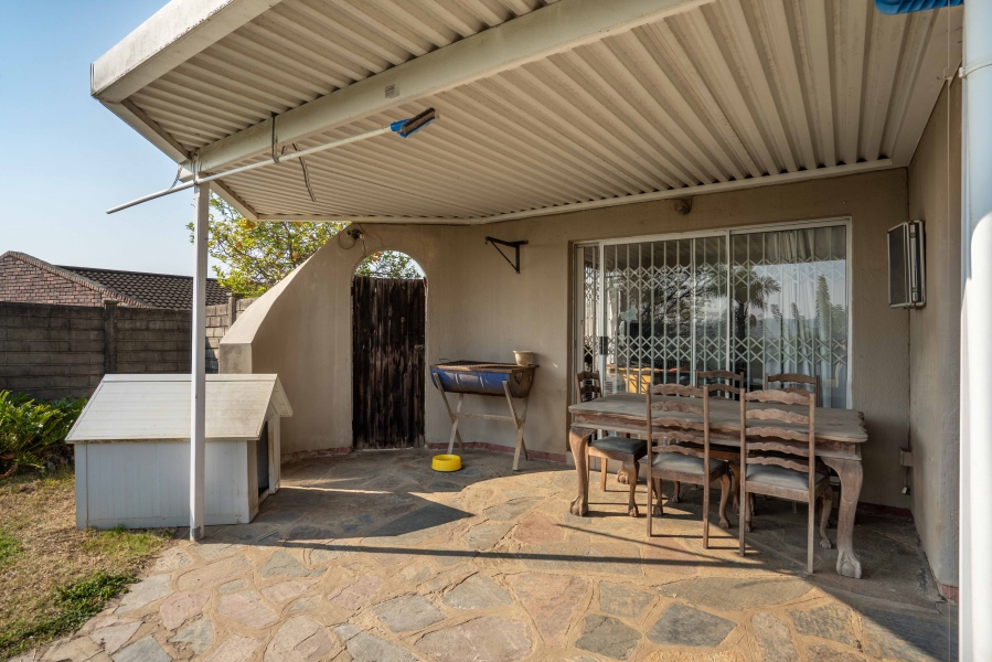 3 Bedroom Property for Sale in Amanzimtoti KwaZulu-Natal