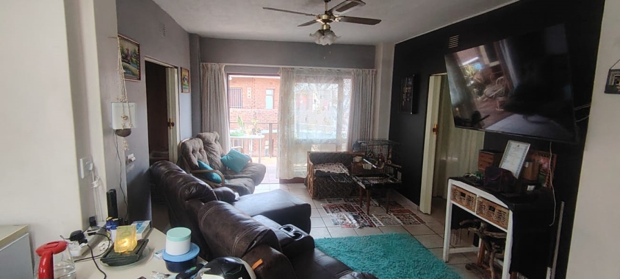 2 Bedroom Property for Sale in Uvongo Beach KwaZulu-Natal