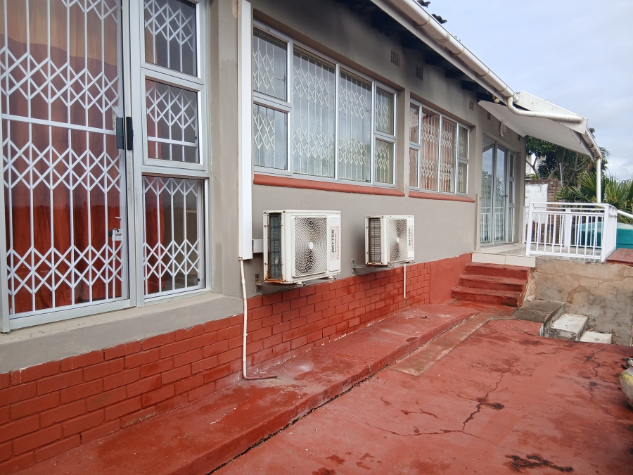To Let 3 Bedroom Property for Rent in Bluff KwaZulu-Natal