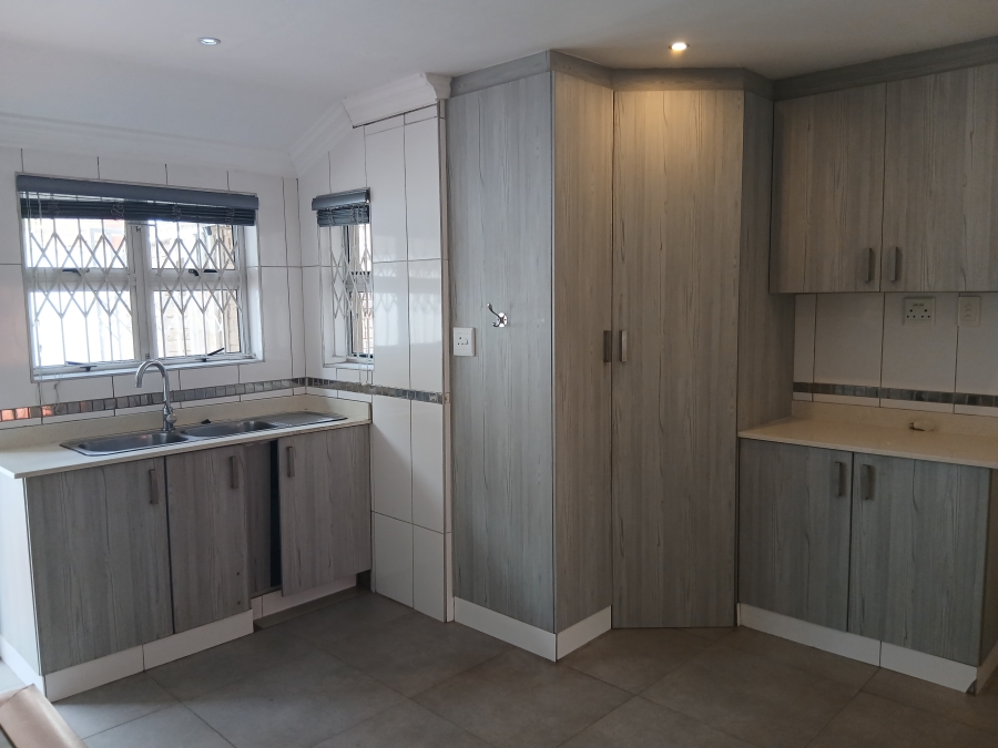 To Let 3 Bedroom Property for Rent in Bluff KwaZulu-Natal
