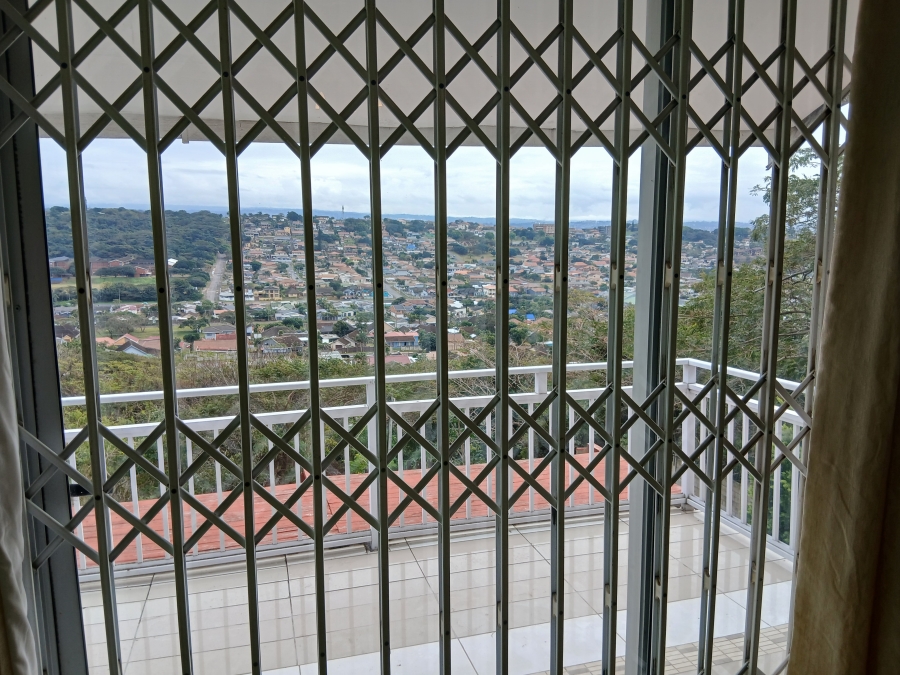 To Let 3 Bedroom Property for Rent in Bluff KwaZulu-Natal