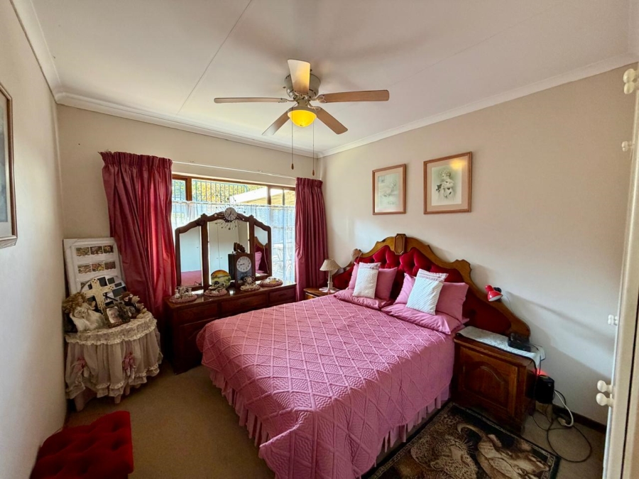 3 Bedroom Property for Sale in Chase Valley Heights KwaZulu-Natal